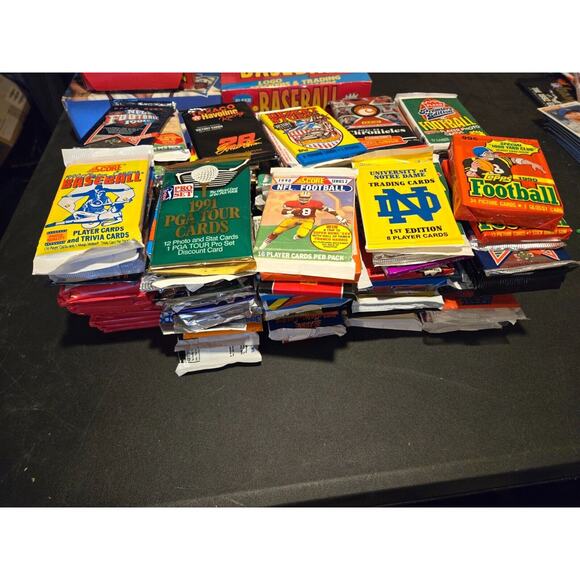 Lot of 500 multi/mixed-sport cards and non-sport trading cards in sealed pack - Picture 1 of 3